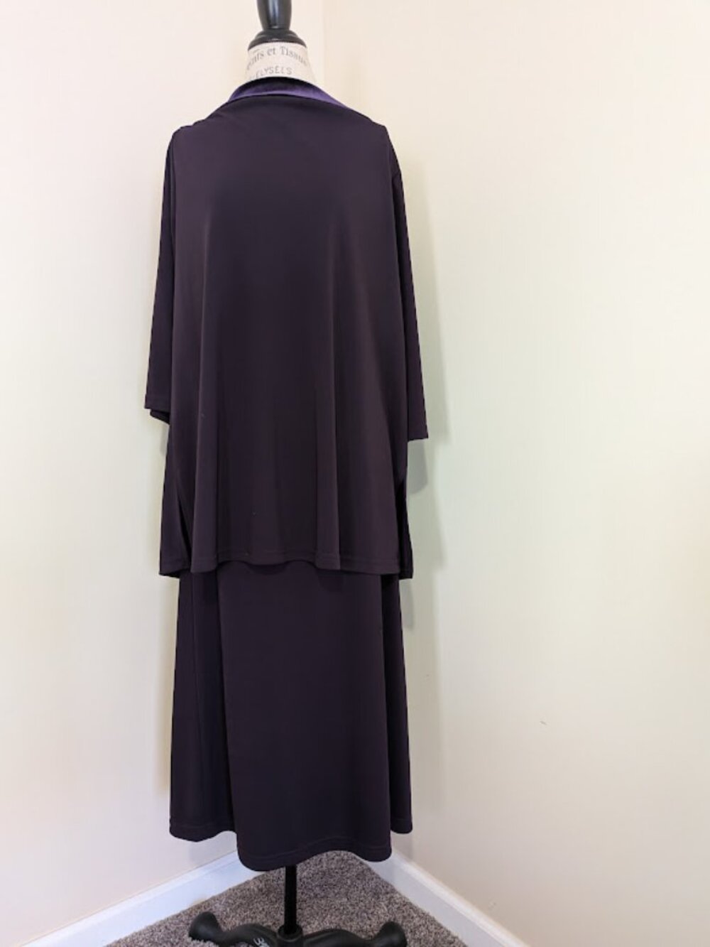Notations sz 2X women's plum colour 2PC 3/4 sleeve top & skirt set